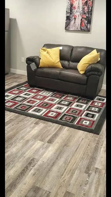Home Away From Home Winnipeg Apartment